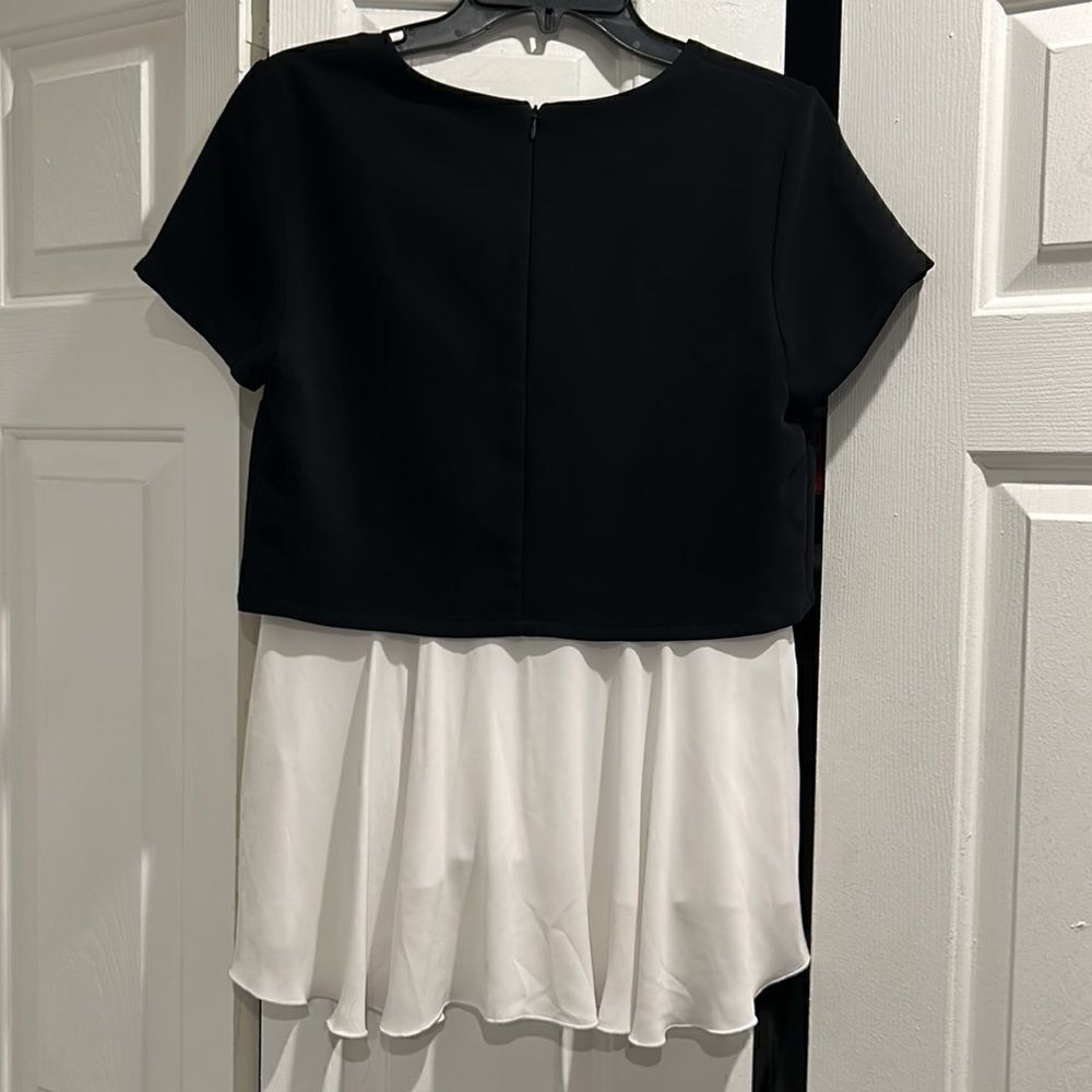 Bailey 44 Top, Size Medium - Picture 4 of 7